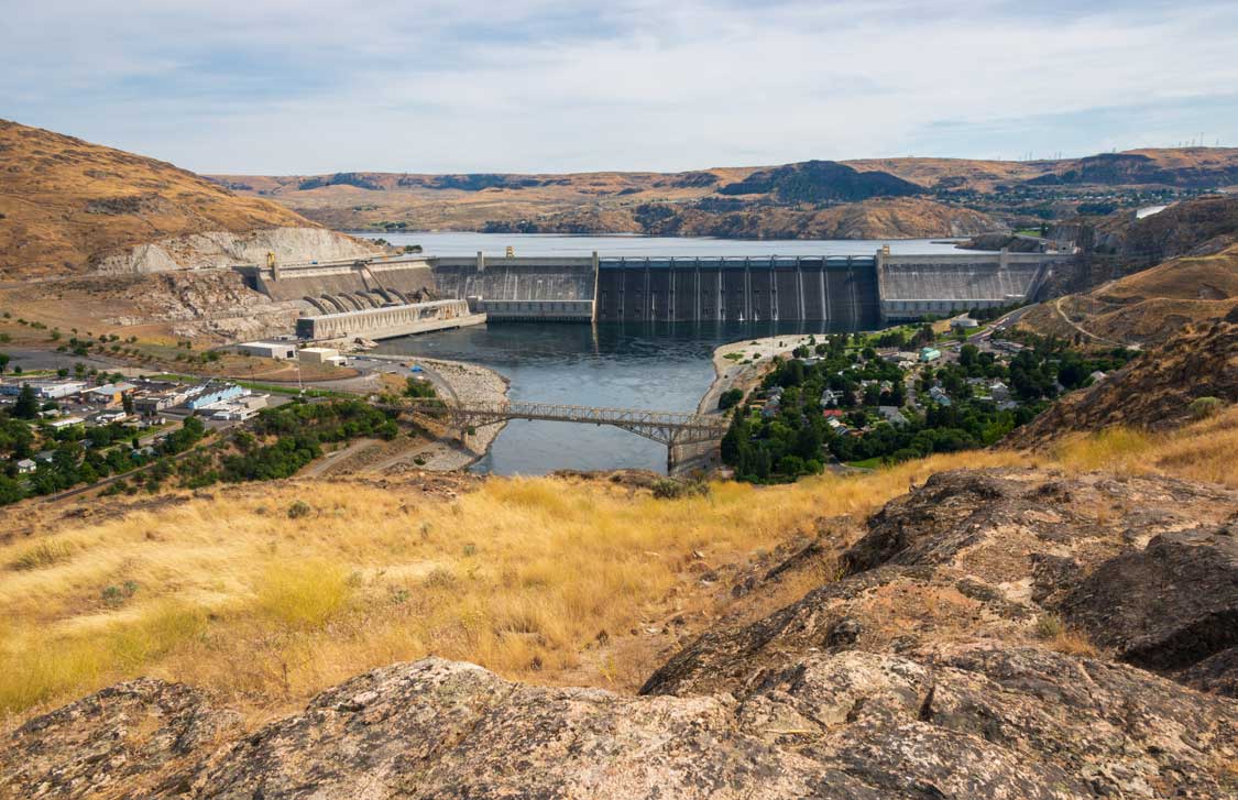 Grand Coulee Dam on the Columbia River in the U.S. state of Washington